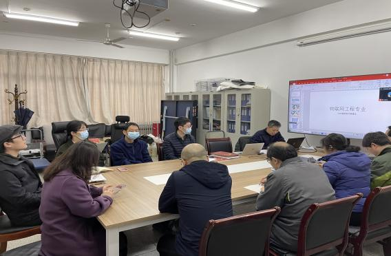 5e3789e797be178857df9311f0fa827f.png 5e3789e797be178857df9311f0fa827f.png