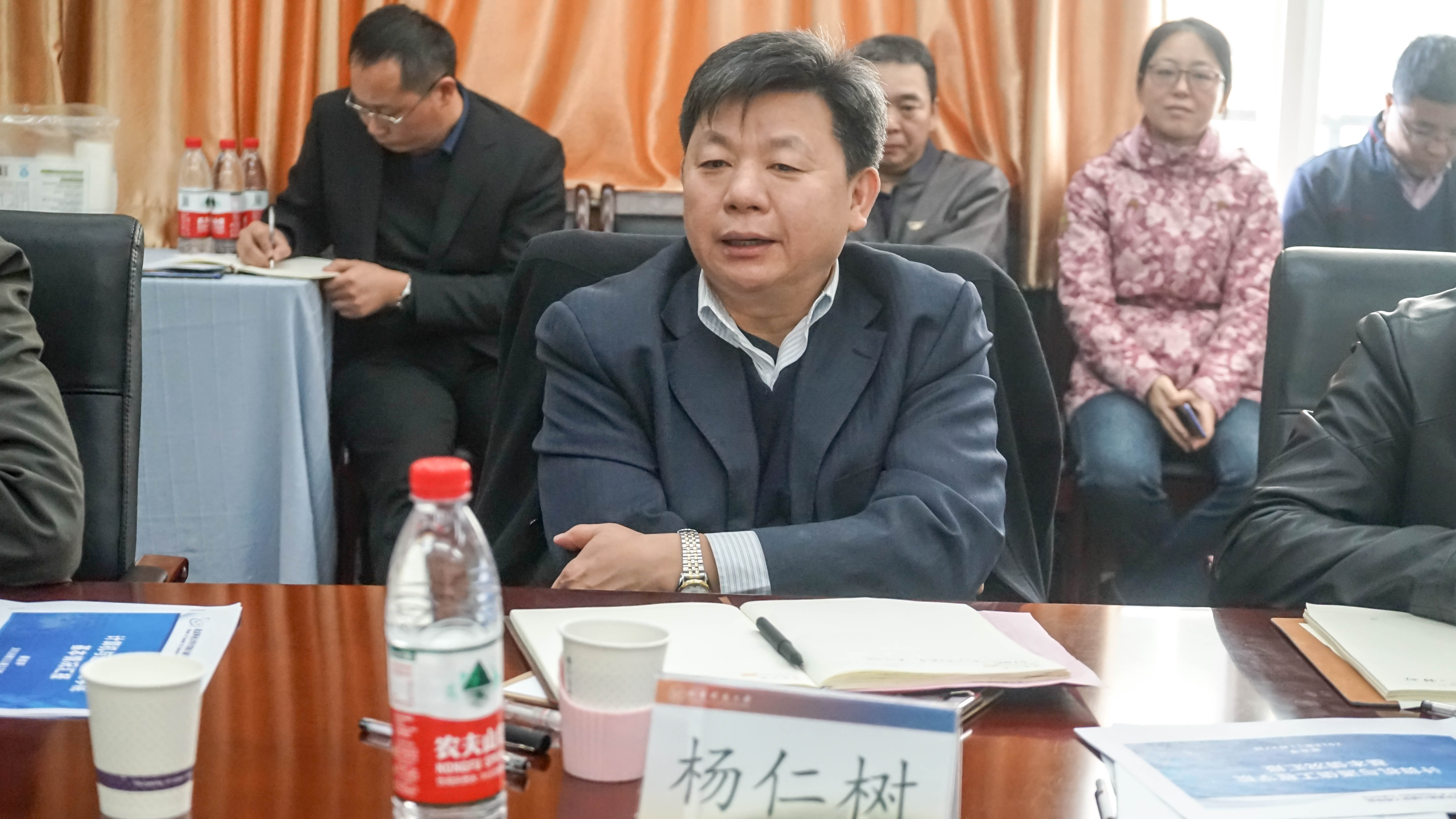 a0fe63b930f9a7bba9e92868d081705e.jpg a0fe63b930f9a7bba9e92868d081705e.jpg